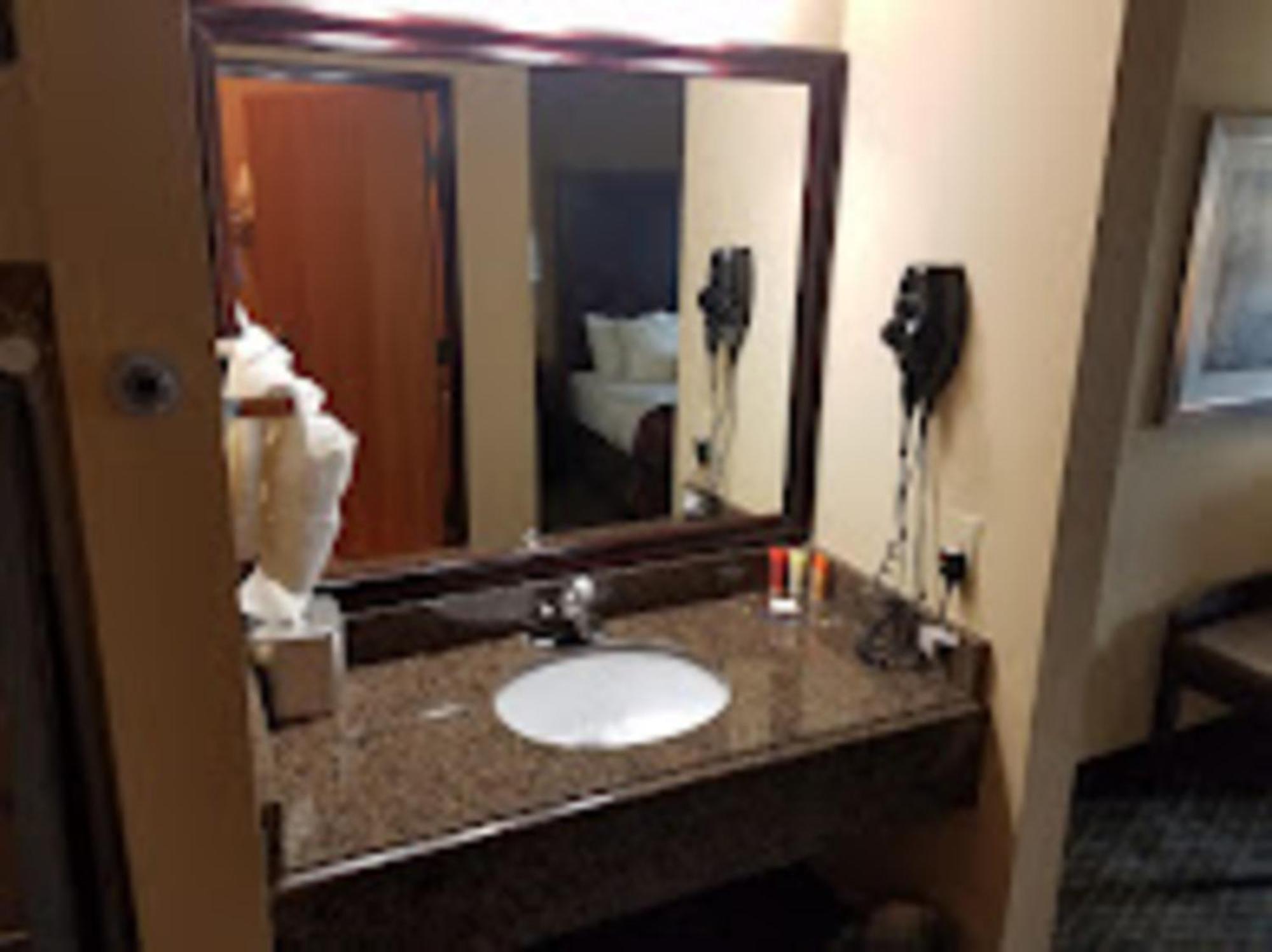 Baymont By Wyndham Ardmore I-35 מראה חיצוני תמונה