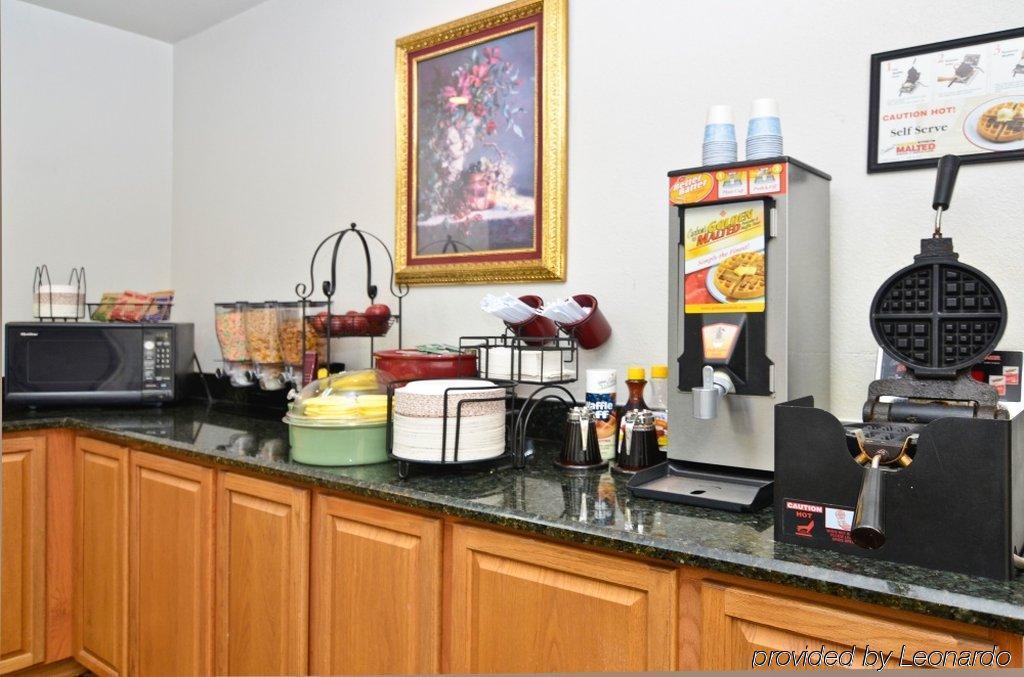 Baymont By Wyndham Ardmore I-35 מסעדה תמונה